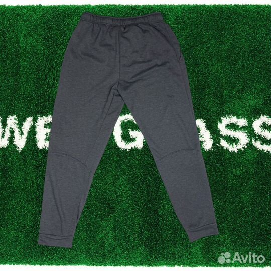 Спортивки Nike