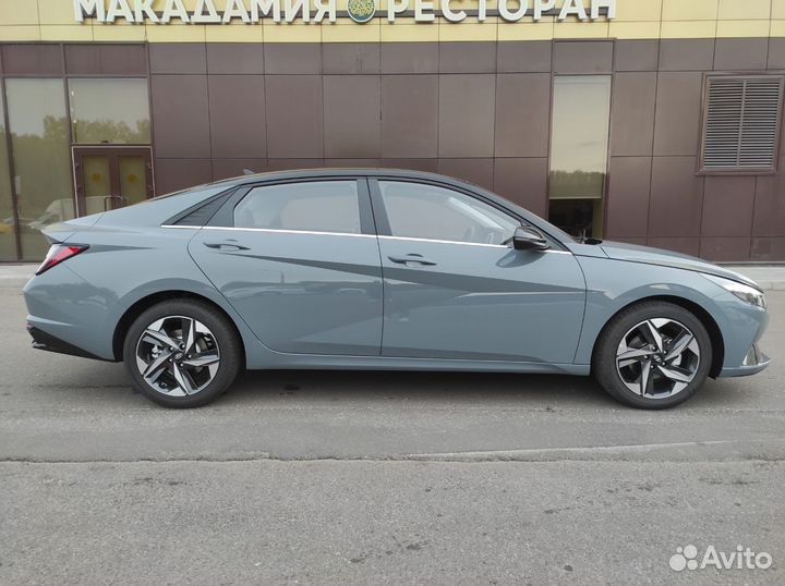 Hyundai Elantra 1.5 CVT, 2023, 80 км