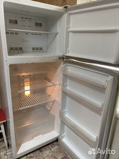 Холодильник Daewoo б/у в хорошем состоянии