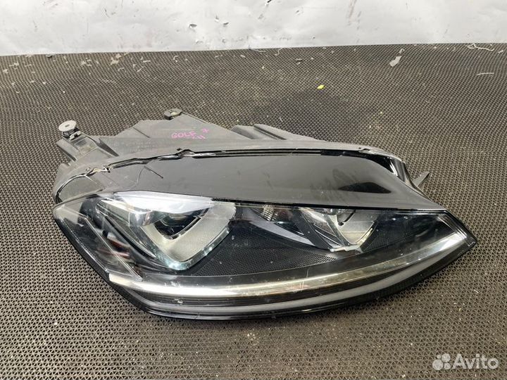 Фара Volkswagen Golf передняя правая