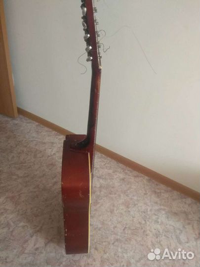 12-и струнная акустическая гитара