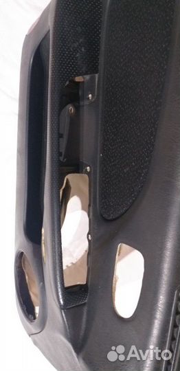 Обшивка двери передняя левая Hyundai Sonata 4EF