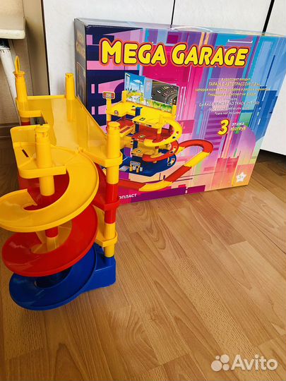 Трек парковка новый в коробке