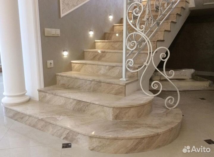 Ступени и лестницы из натурального камня