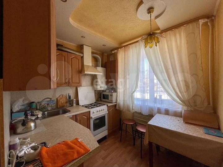 2-к. квартира, 46 м², 3/5 эт.