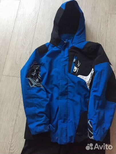 Костюм горнолыжный