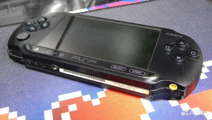 Sony PSP e1008 (Street) 16GB Прошитая