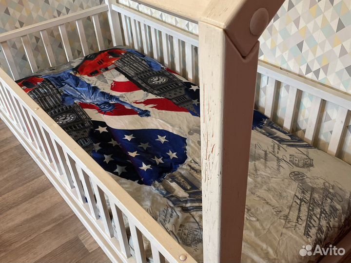 Детская кровать домик