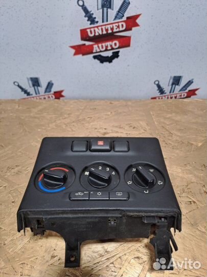 Блок управления климат-контролем Opel Zafita A