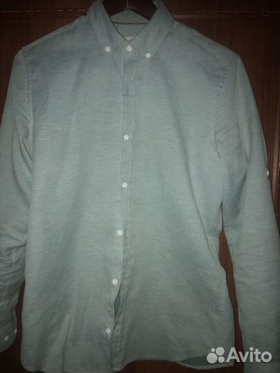 Рубашки: белая,черная,и