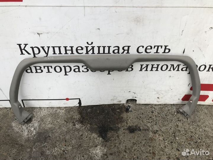 Обшивка двери багажника Nissan Pathfinder