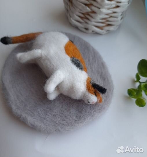 Валяная игрушка котик