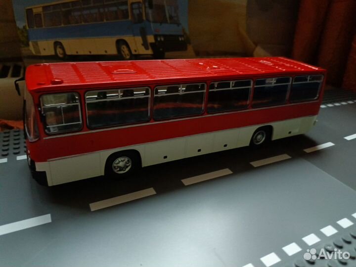Модель автобуса Икарус 256 1/43