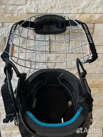 Хоккейный шлем bauer