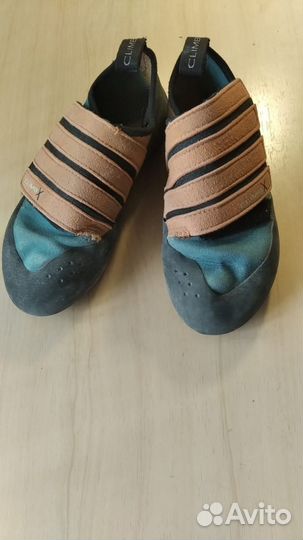 Скальные туфли на подростка