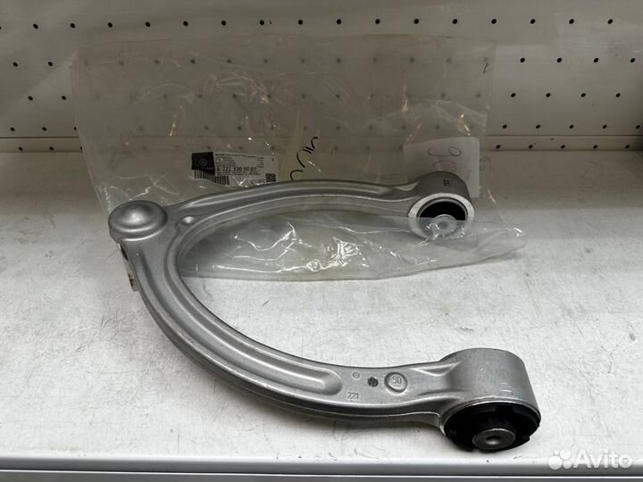 Рычаг передний Mercedes W221 Оригинал A2213308907