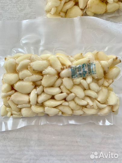 Чеснок очищенный в вакуумной упаковке