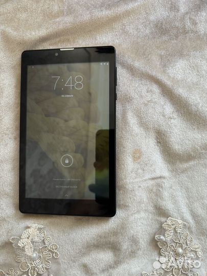 Планшет Irbis TZ737