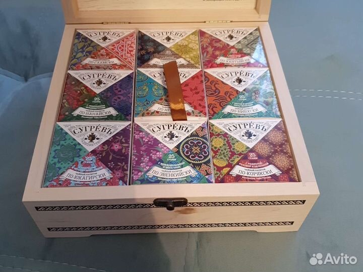 Шкатулка с набором чая из сибири