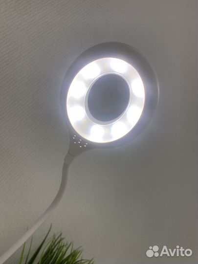 Лампа светодиодная новая