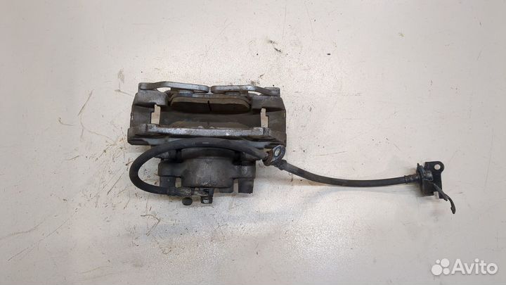 Суппорт правый передний Honda Accord 10