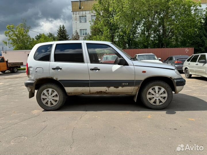 В разборе Chevrolet Niva 2123 1.7