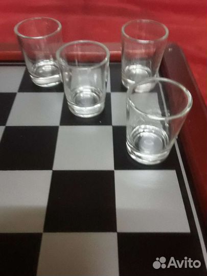 Шахматы Шашки