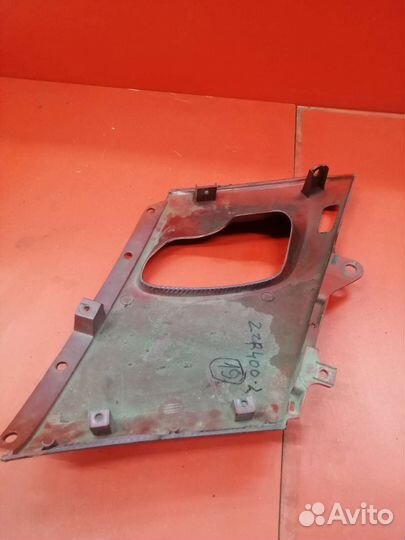 Пластик боковой Kawasaki ZZR400-2 93-07