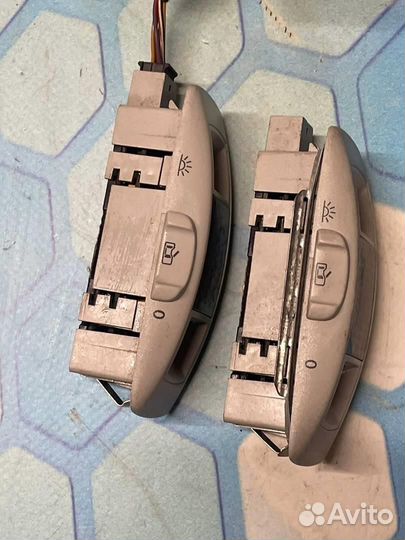 Плафон освещения салона 3B0951172D