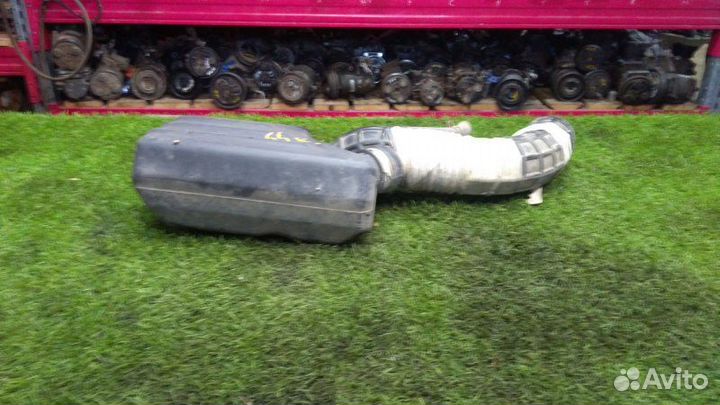 Резонатор воздушного фильтра, влагоотделитель