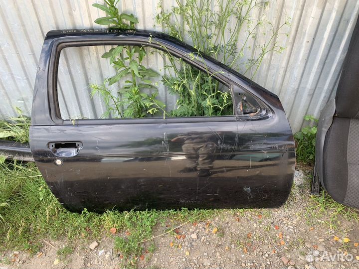 Дверь купе правая Nissan Almera N15