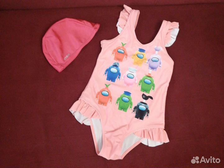 Купальник и шапочка