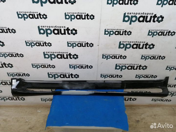 Накладка на подножку левая 51774-60160