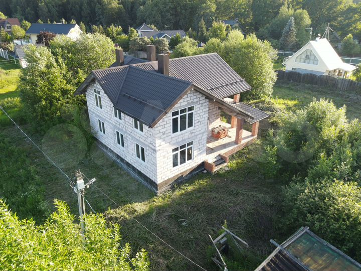 Дом 153 м² на участке 18,5 сот.