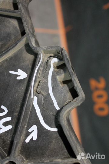 Кронштейн бампера заднего правый - Audi Q5