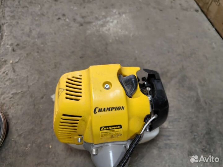 Газонокосилка бензиновая