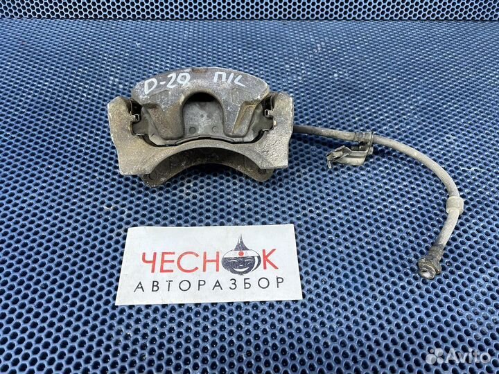 Суппорт передний левый Dodge Caliber Jeep Patriot