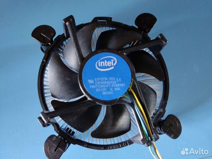 Боксовый кулер intel