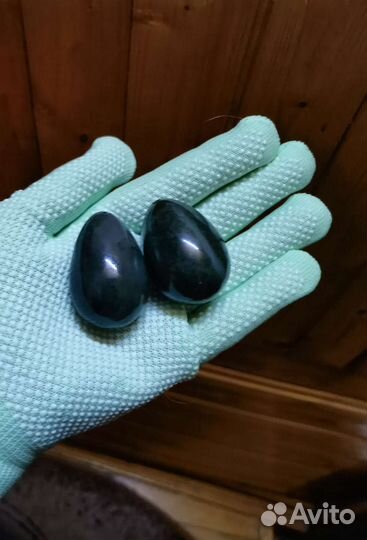 Яйцо из нефрита