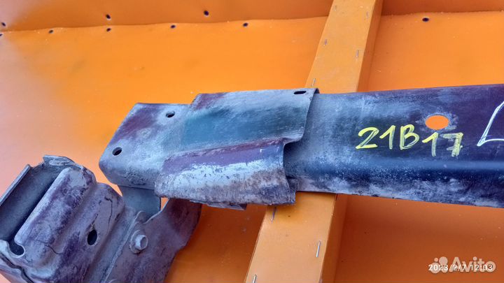 Усилитель переднего бампера для Honda CR-V