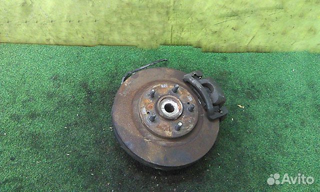 Кулак поворотный левый Mitsubishi Pajero IO