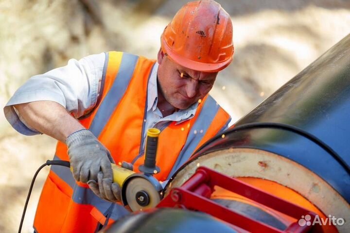 Бригада строителей (монтажники, сварщики)