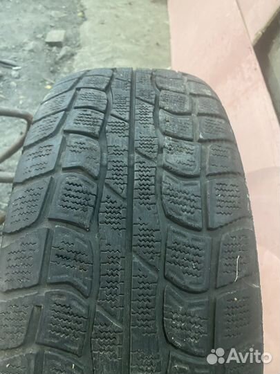 Dunlop Graspic DS1 215/65 R15