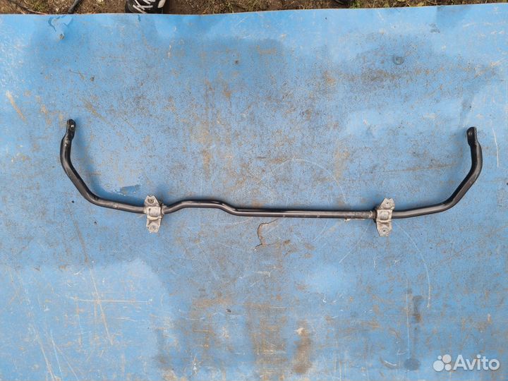 Стабилизатор поперечной устойчивости Volkswagen