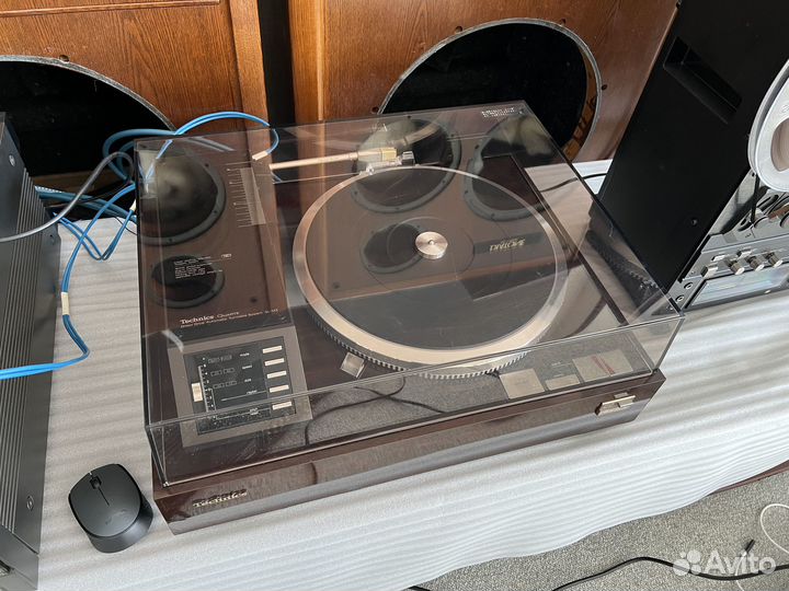 Виниловы проигрыватель Technics SL-M3