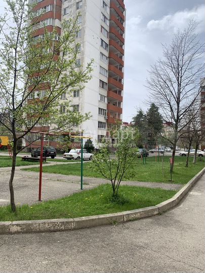 3-к. квартира, 136,8 м², 3/6 эт.