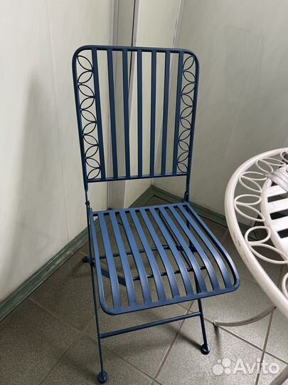 Новый комплект мебели из металла