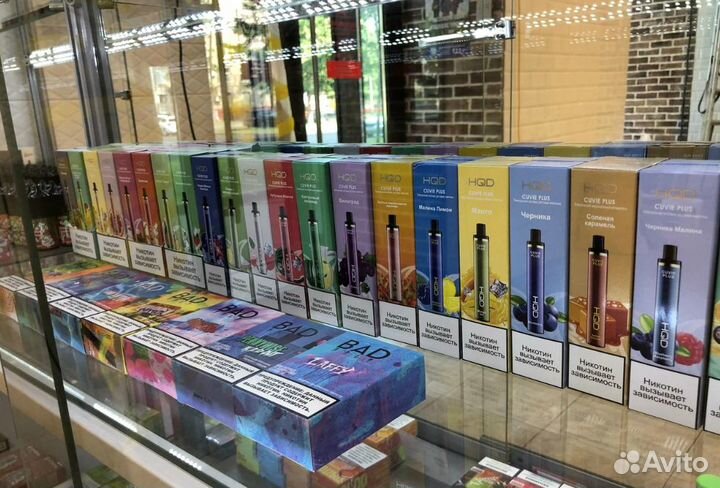 Табачный магазин у метро