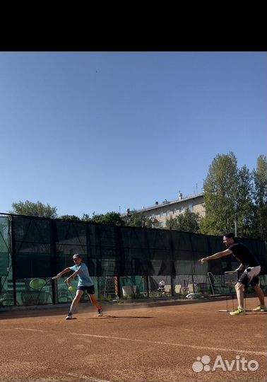 Тренер/спаринг партер по Теннису