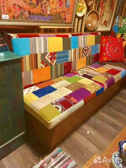 Диван двухместный в восточном стиле